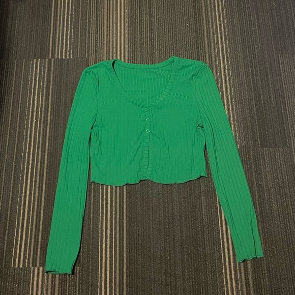 Green Button Up Long Sleeve Top - Picture 3 of 4